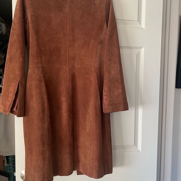 Siena Studio Tan Embroidered Trench Coat - Picture 2 of 3